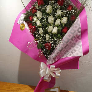 Ramo 24 rosas rojas